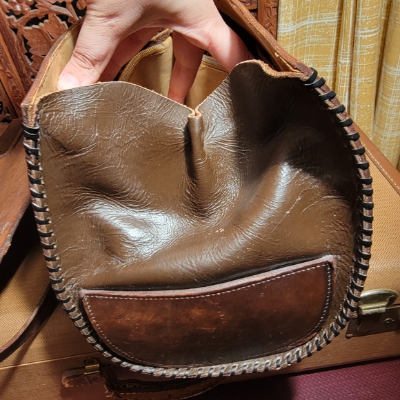 Large Vintage Handtooled Mexican Leather Purse With Floral Design - Picture 13 of 13